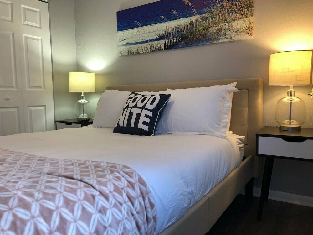 Short-term housing rental 6181 Sandcrest · Walk to Universal-harry Potter Room-new, Orlando, photo