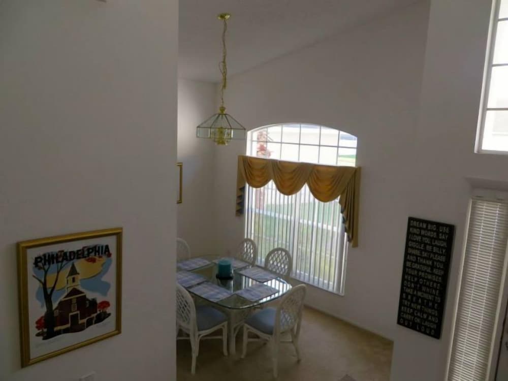 Фото Ov3868 - Hampton Lakes - 5 Bed 3 Baths Townhome