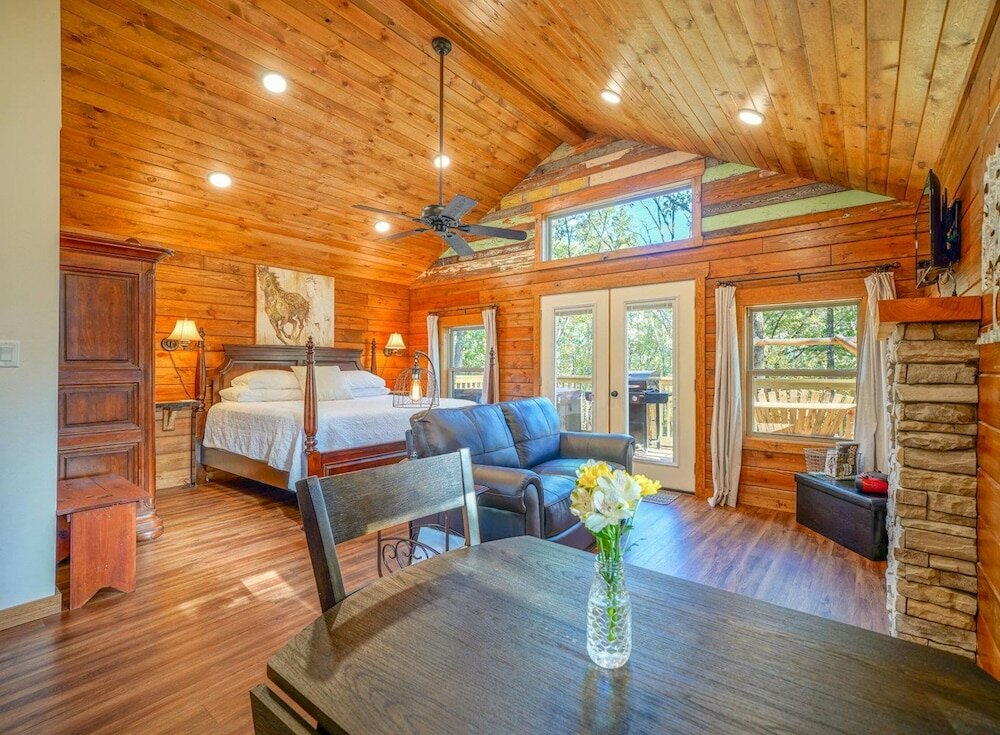 Фото Starlight Haven Hot Springs