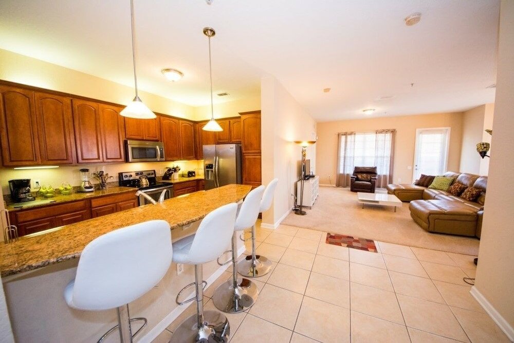 Фото H2u - Olive - Vc4804 4 Bedroom Apts by Redawning