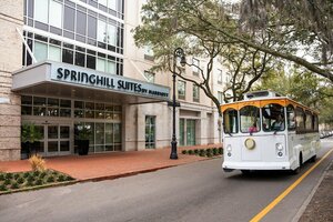 Гостиница SpringHill Suites Savannah Downtown Historic District в Саванне