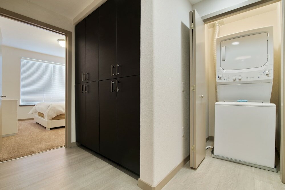 Фото Global Luxury Suites Austin Downtown