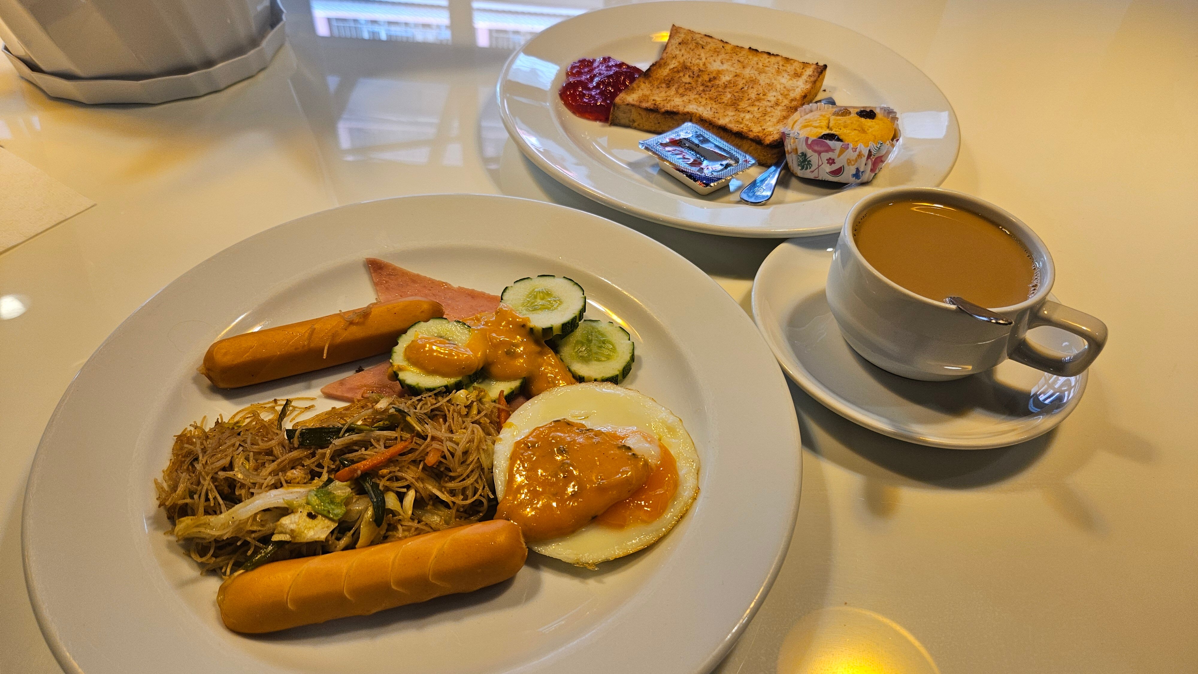 Фото Alfresco Phuket Hotel