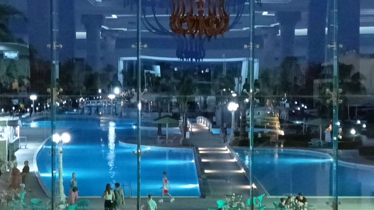 Фото Titanic Beach