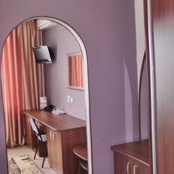 Фото Селена