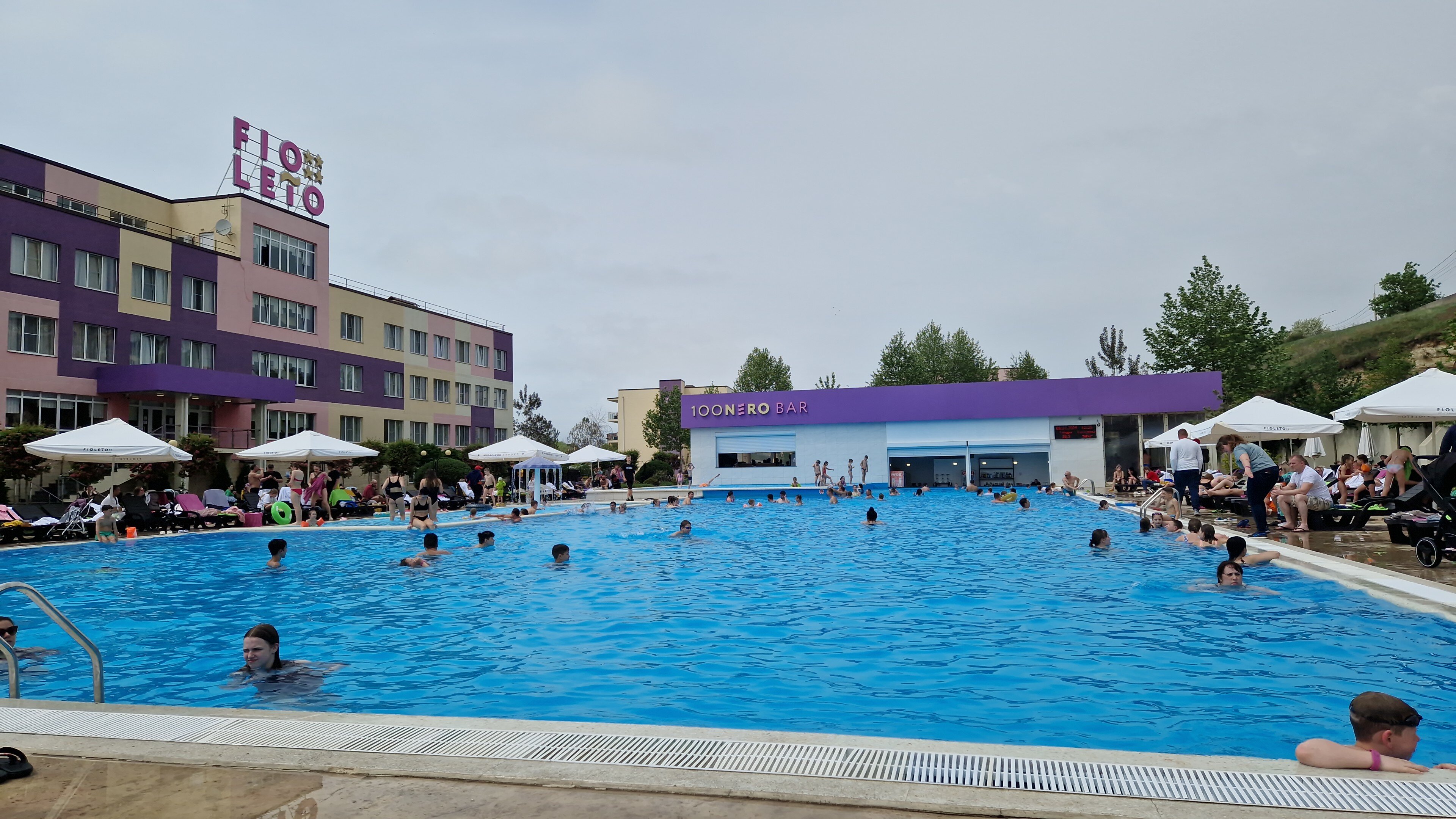 Фото отеля 2