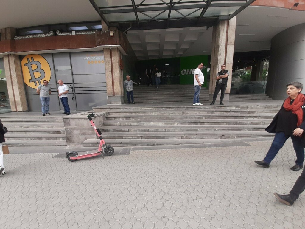 Pharmaceutical company Glaxosmithkline, Yerevan, photo