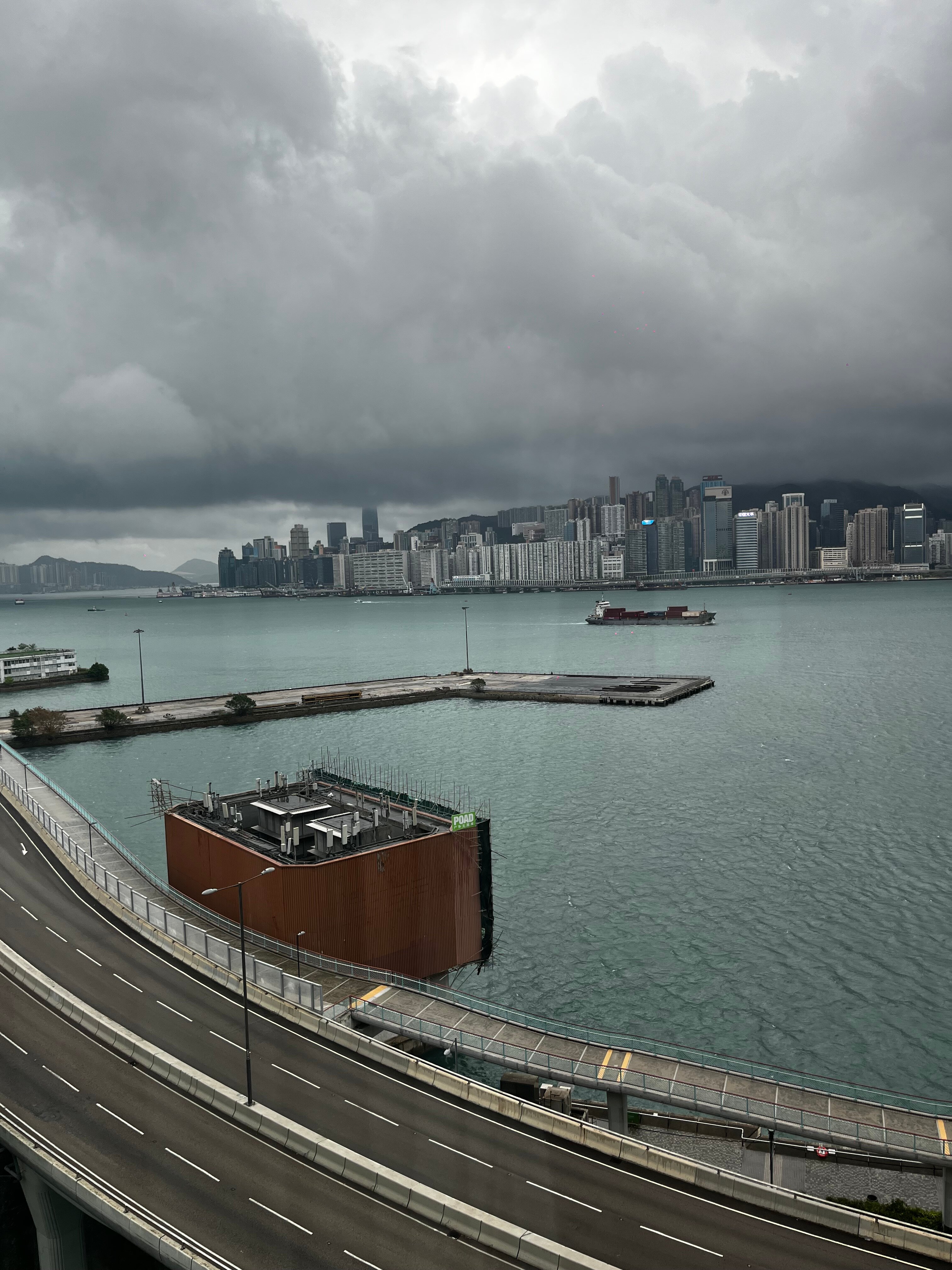 Фото New World Millennium Hong Kong Hotel