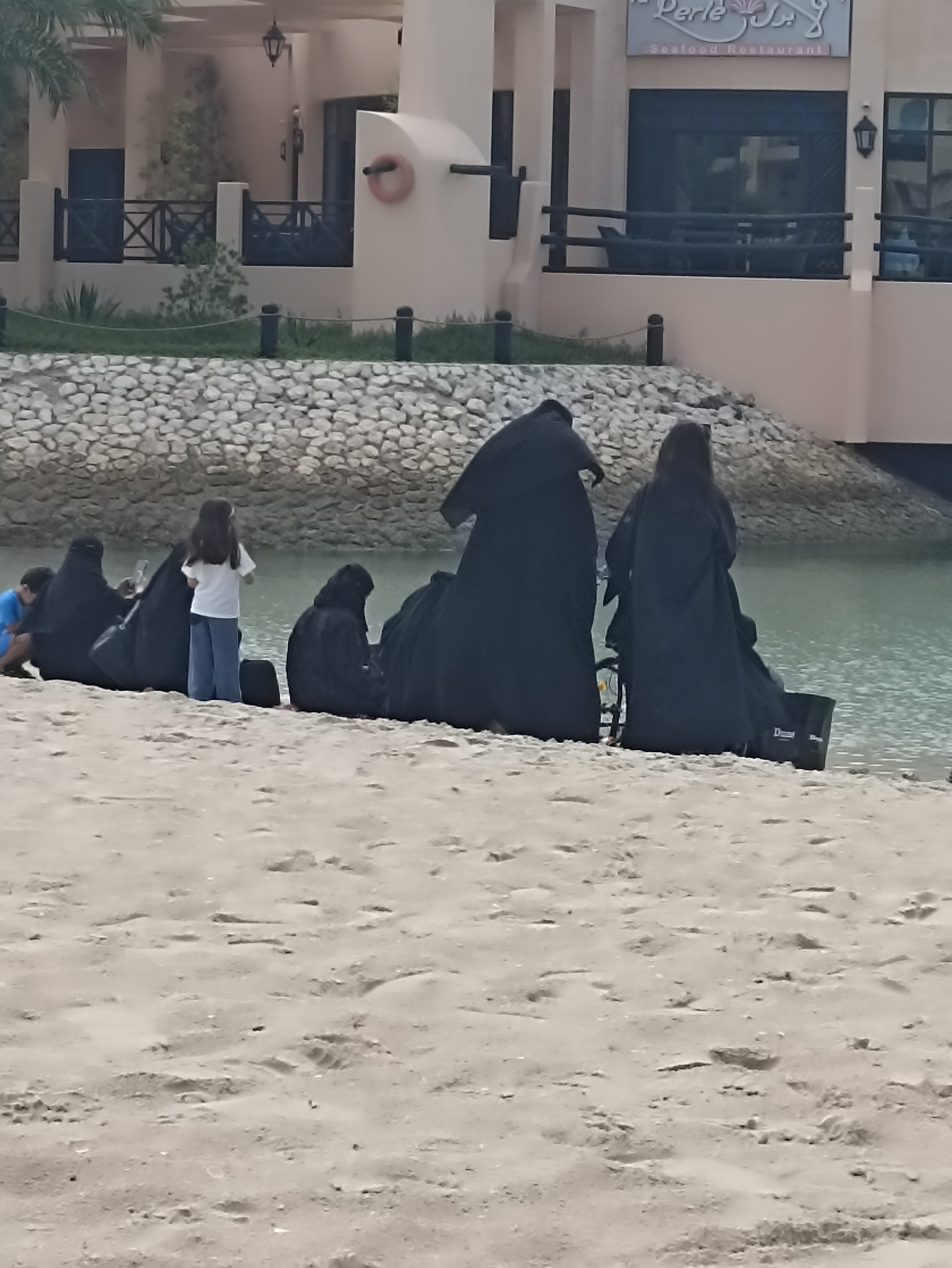 Фото Novotel Bahrain Al Dana Resort