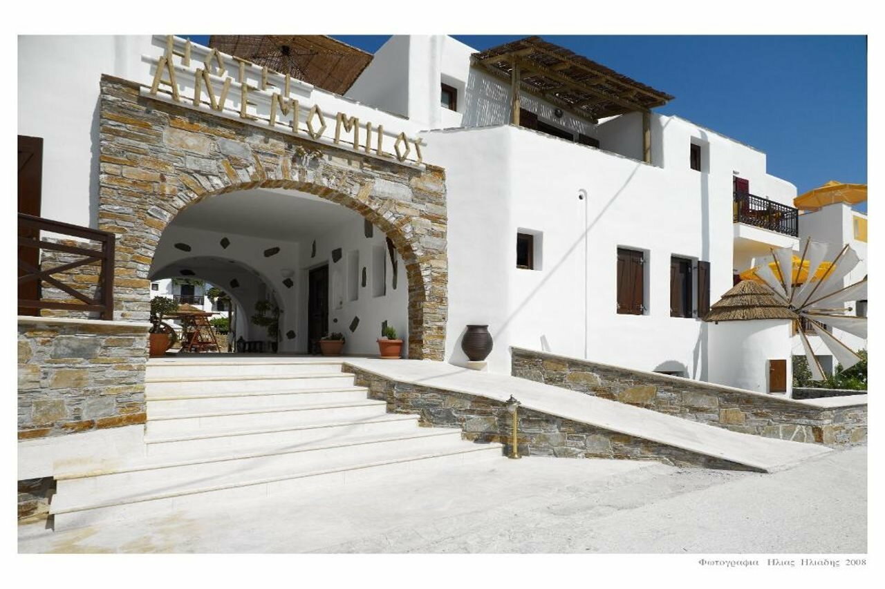 Фото отеля 2