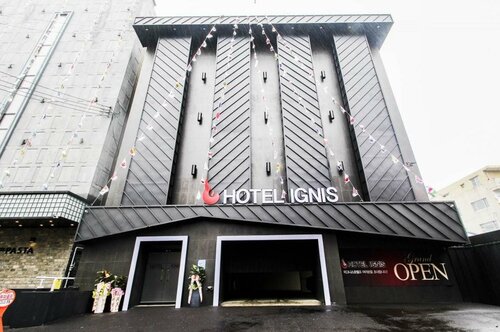 Гостиница Ignis Hotel в Янсане