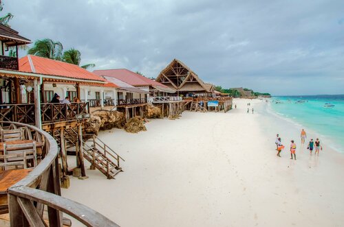 Гостиница Langi Langi Beach Bungalows в Танзании
