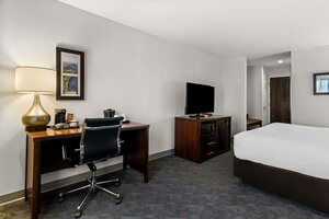 Comfort Inn & Suites near Tinley Park Amphitheater (State of Illinois, Will County), hotel