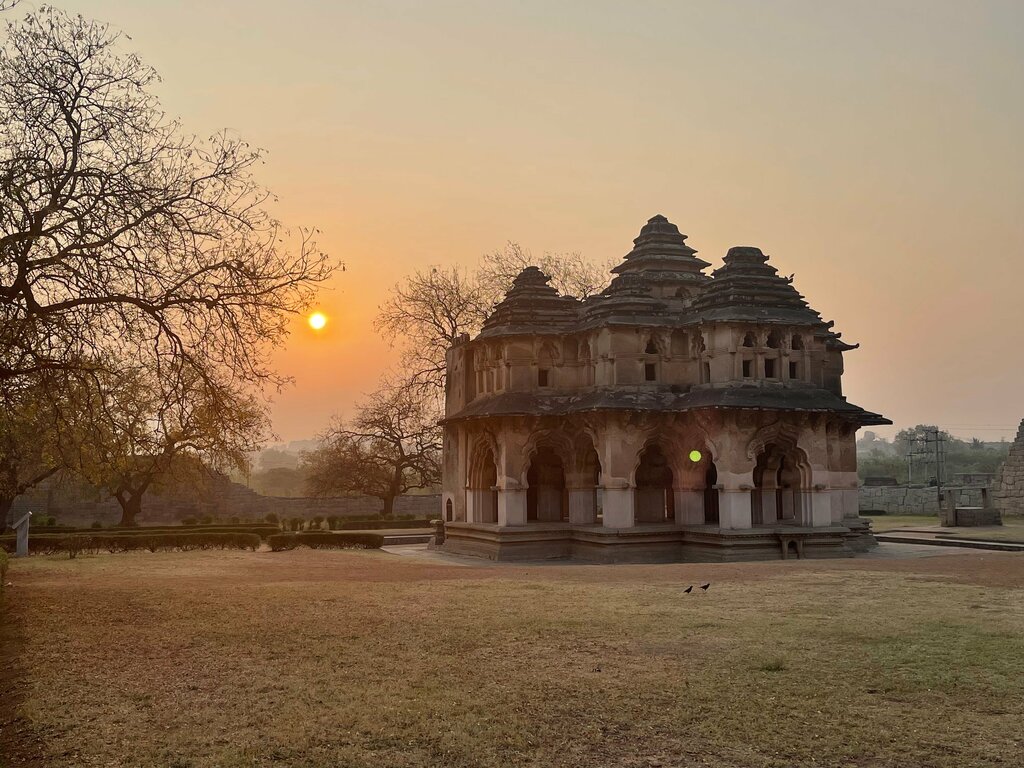 Landmark, attraction Lotus Mahal, Karnataka, photo