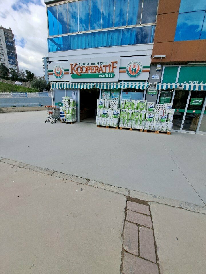 Supermarket Kooperatif market, Izmir, photo