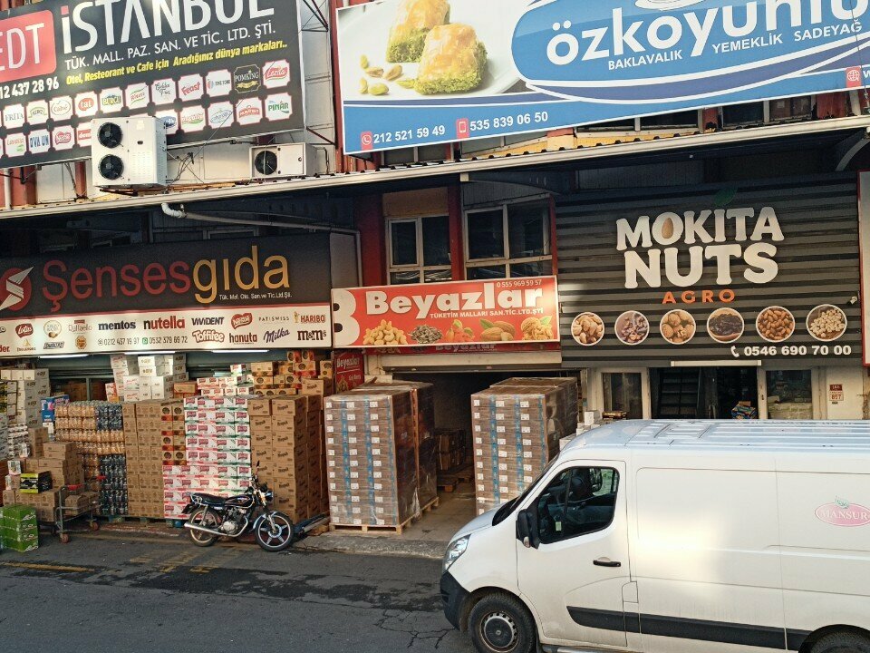 Wholesale company Beyazlar, Istanbul, photo