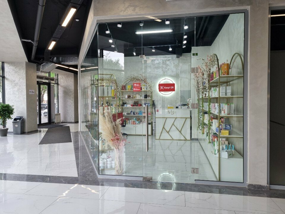 Perfume and cosmetics shop Symbatty bol, Almaty, photo