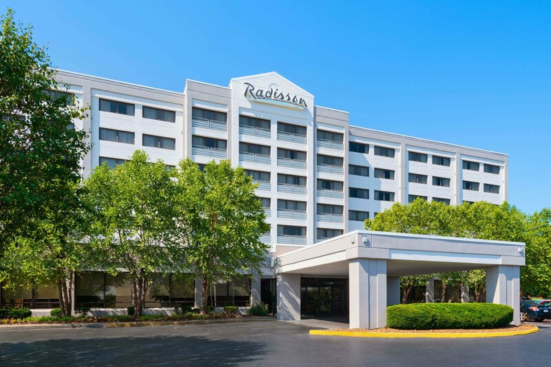 Гостиница Radisson Hotel Nashville Airport