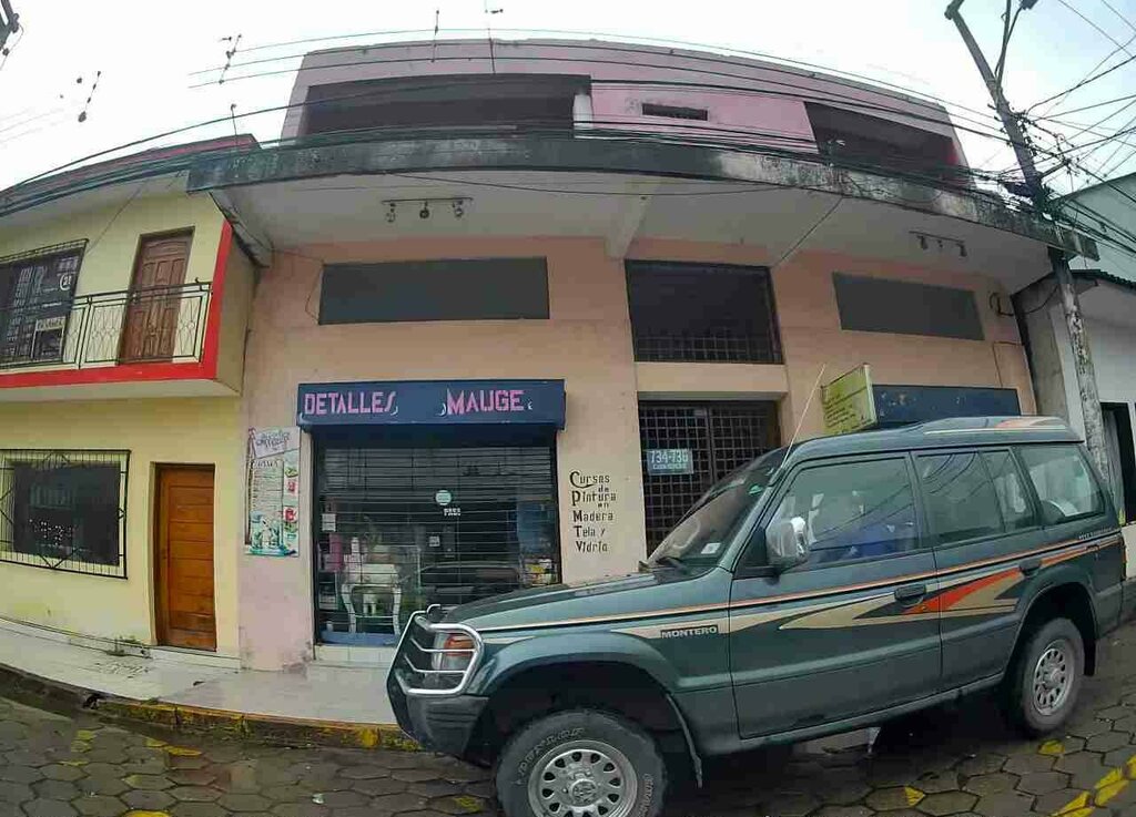 Gift and souvenir shop Detalles Mauge, Santa Cruz de la Sierra, photo