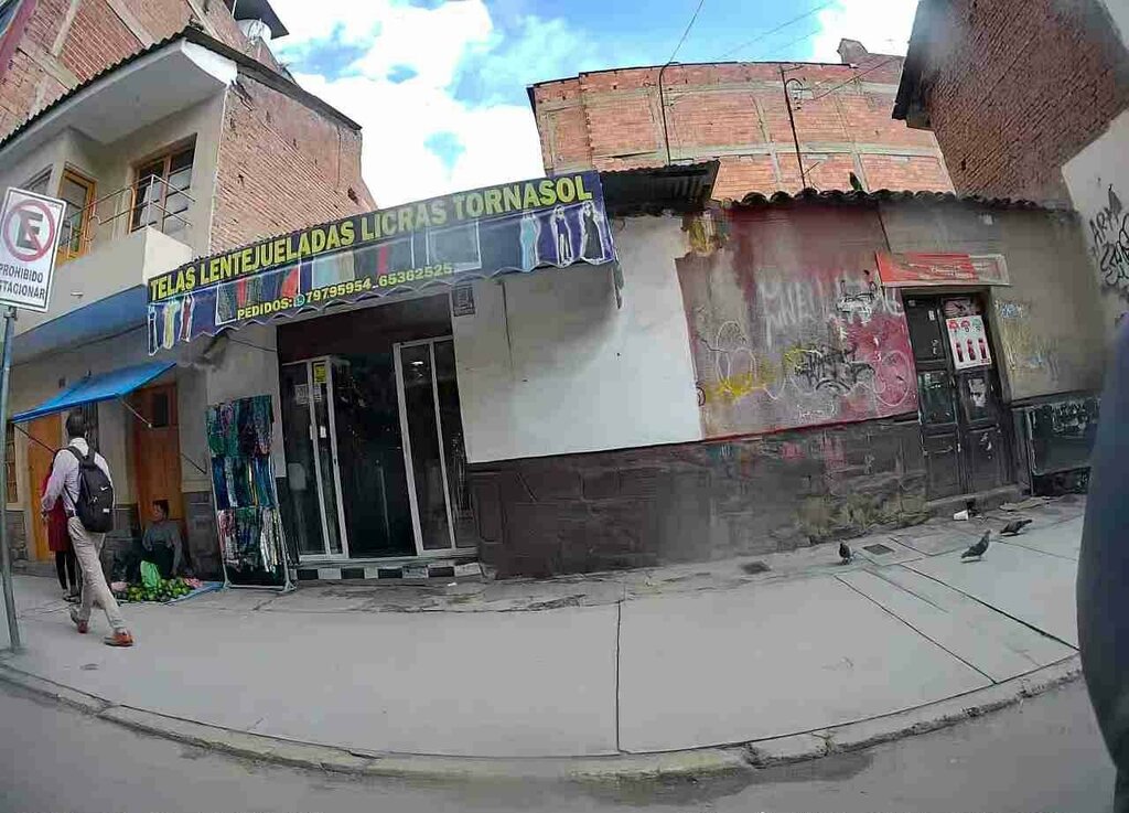 Drapery shop Sequined Fabrics Licras Tornasol, Cochabamba, photo