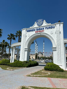 Mersin Idman Yurdu Square (Mersin, Adnan Menderes Blv.), landmark, attraction