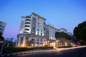 Гостиница Parkroyal Yangon