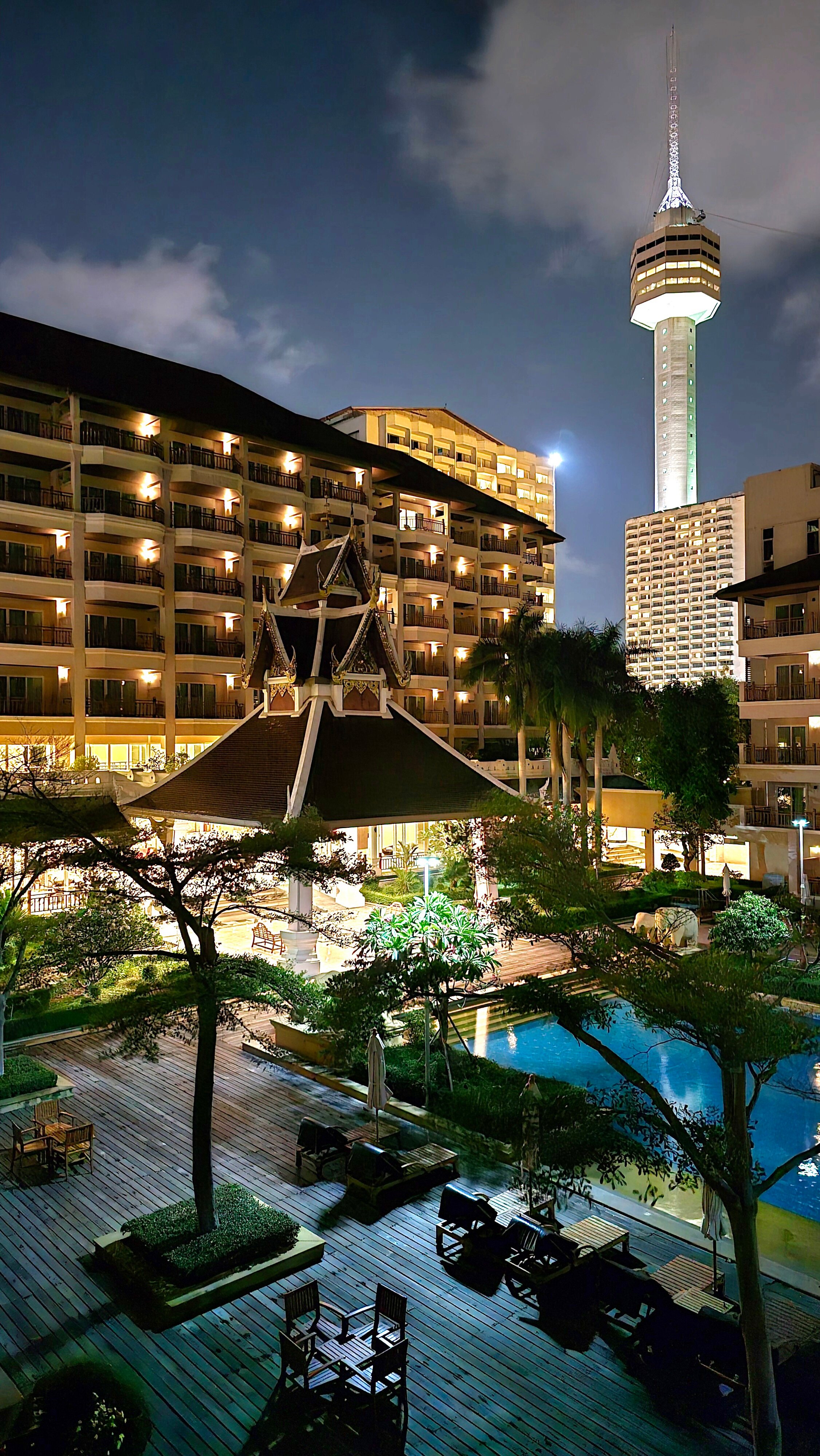 Фото The Heritage Pattaya Beach Resort