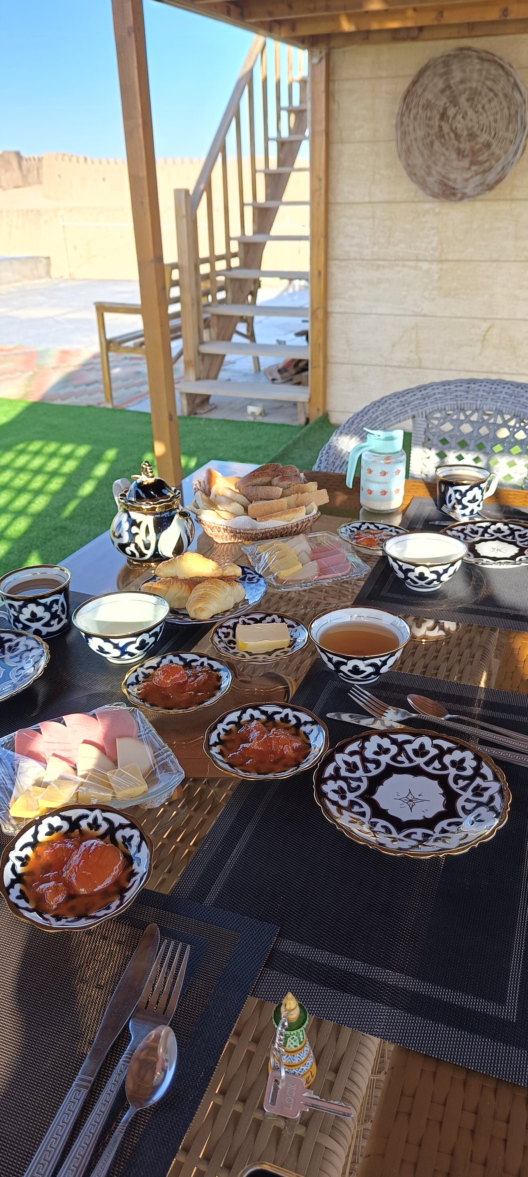 Фото Zukhro Boutique Hotel