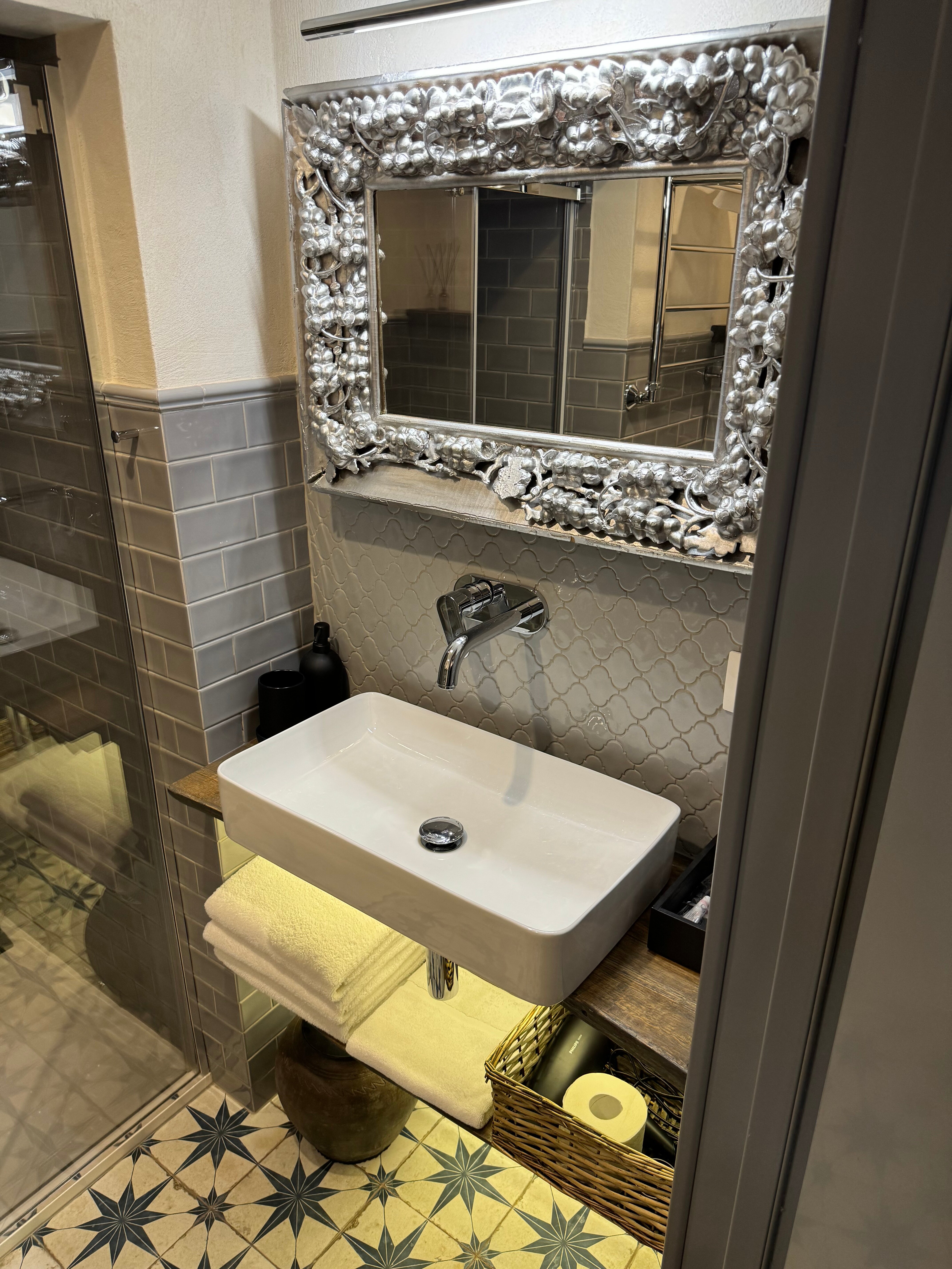 Фото Конь в пальто. Музей и постой