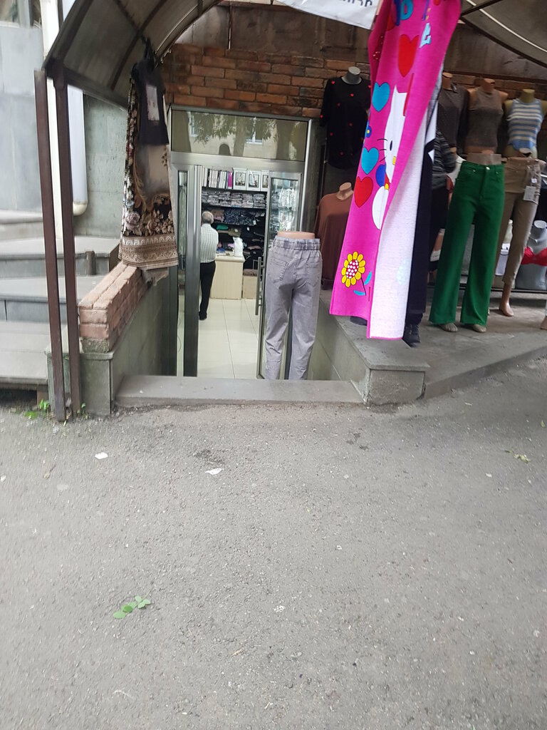 Lingerie and swimwear shop Leon, Vanadzor, photo