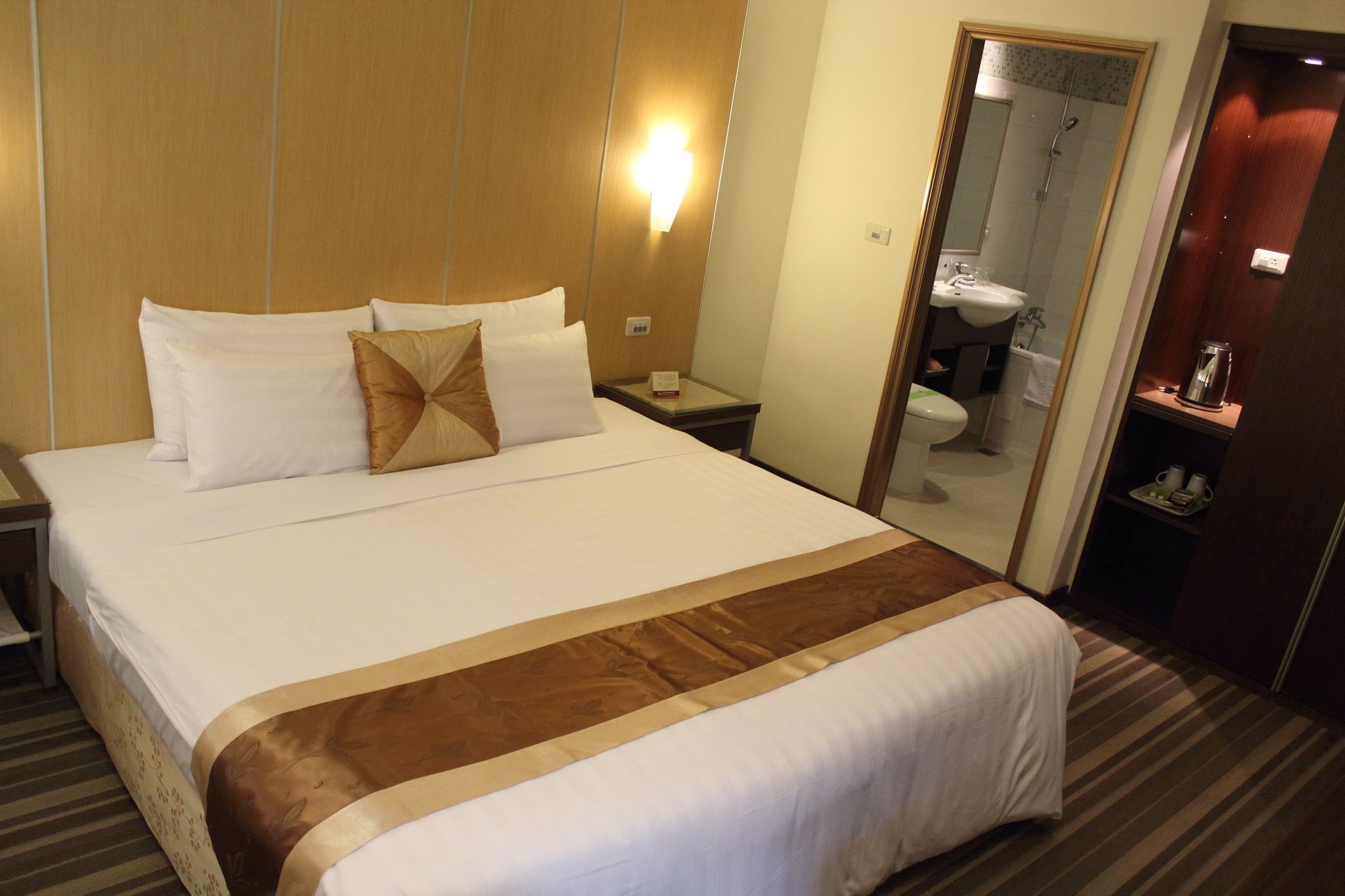 Фото Hong Cheng Sing Business Hotel