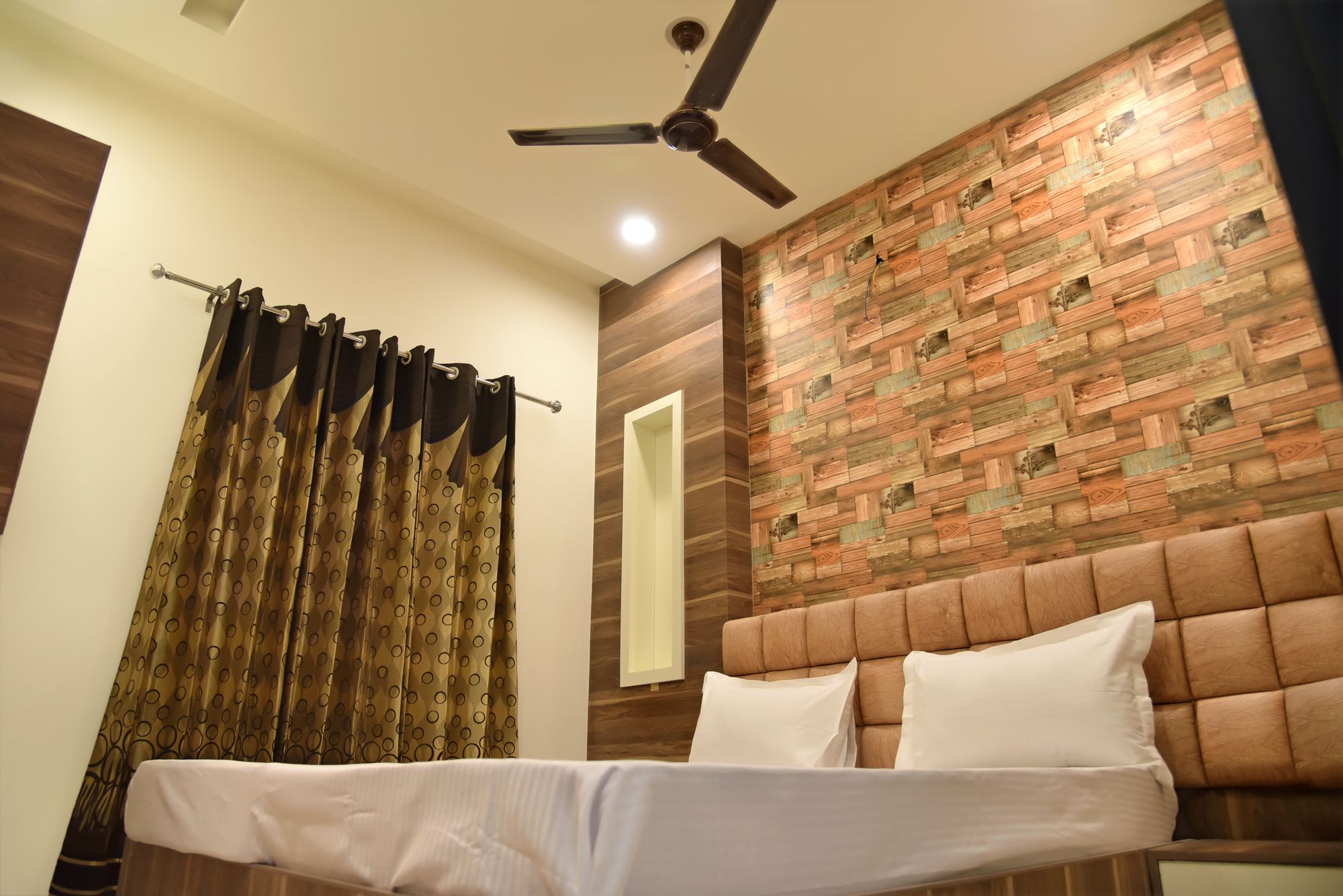 Фото Manje Bistre Dormitory - Hostel