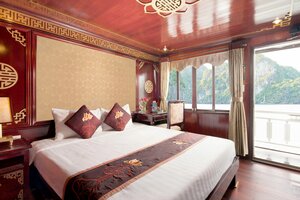 Lan Ha Legend Cruise (Quảng Ninh Province, Hạ Long), hotel