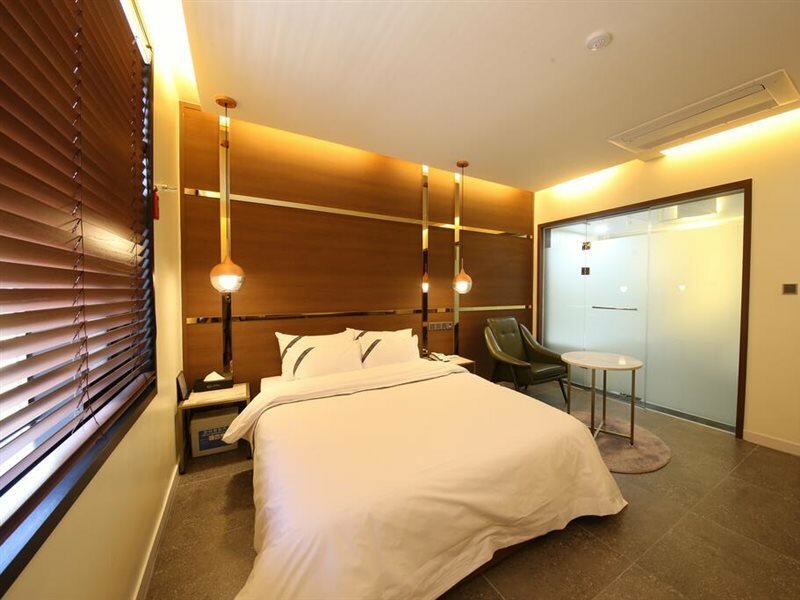 Фото Divine Hotel