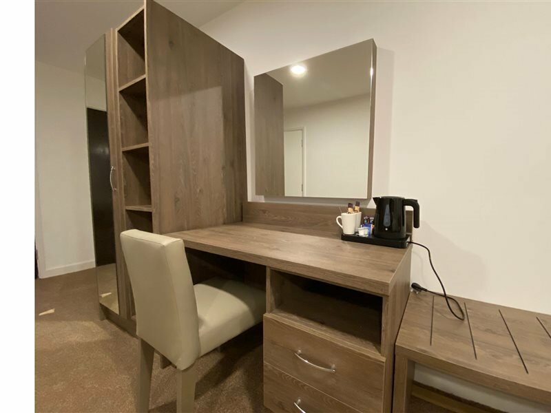 Фото Oyo Plymouth Central Hotel