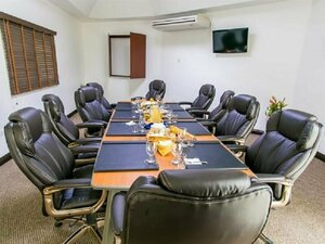 Гостиница Altamont Court Hotel