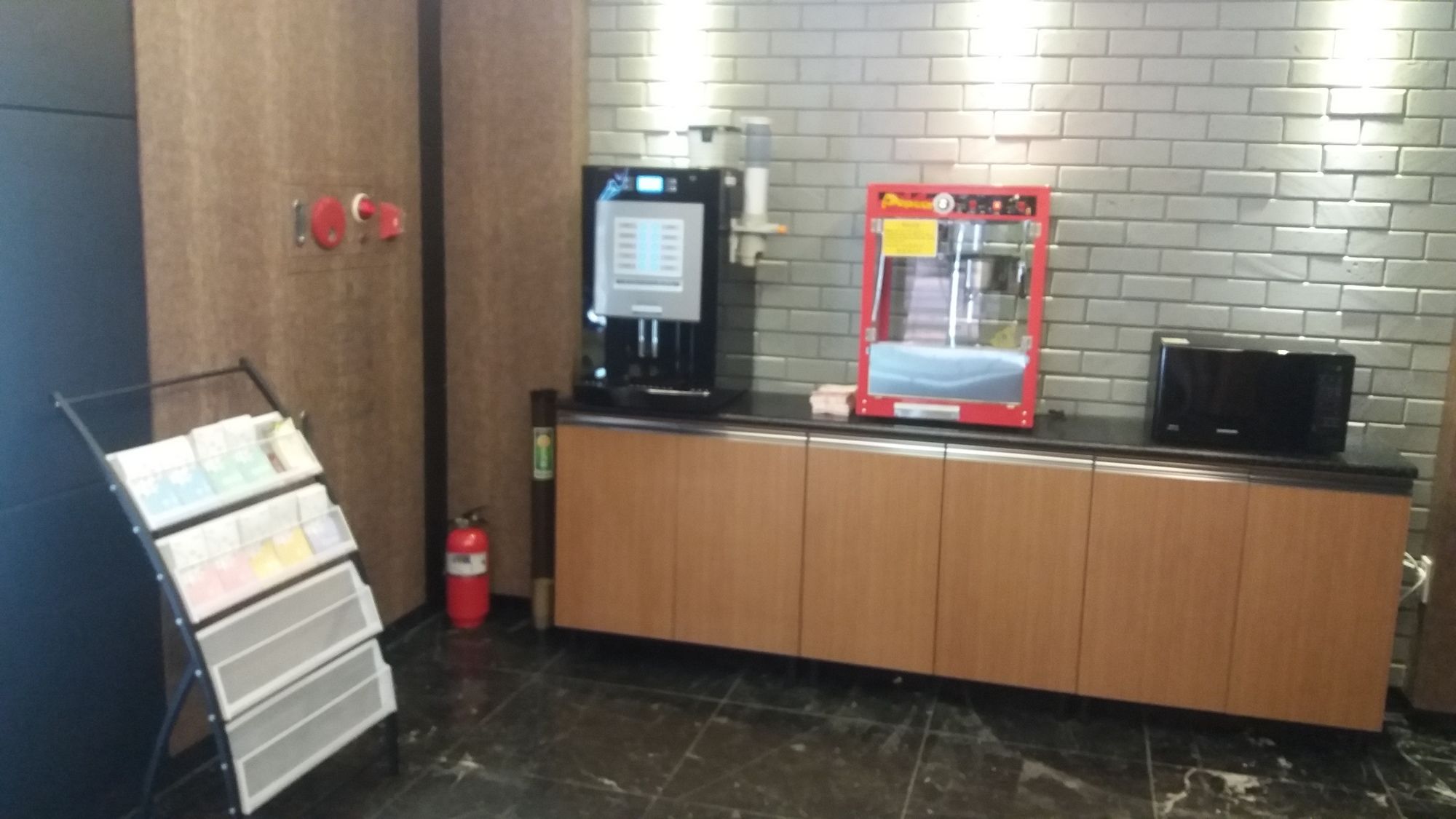 Фото The Stone Bridge Hotel