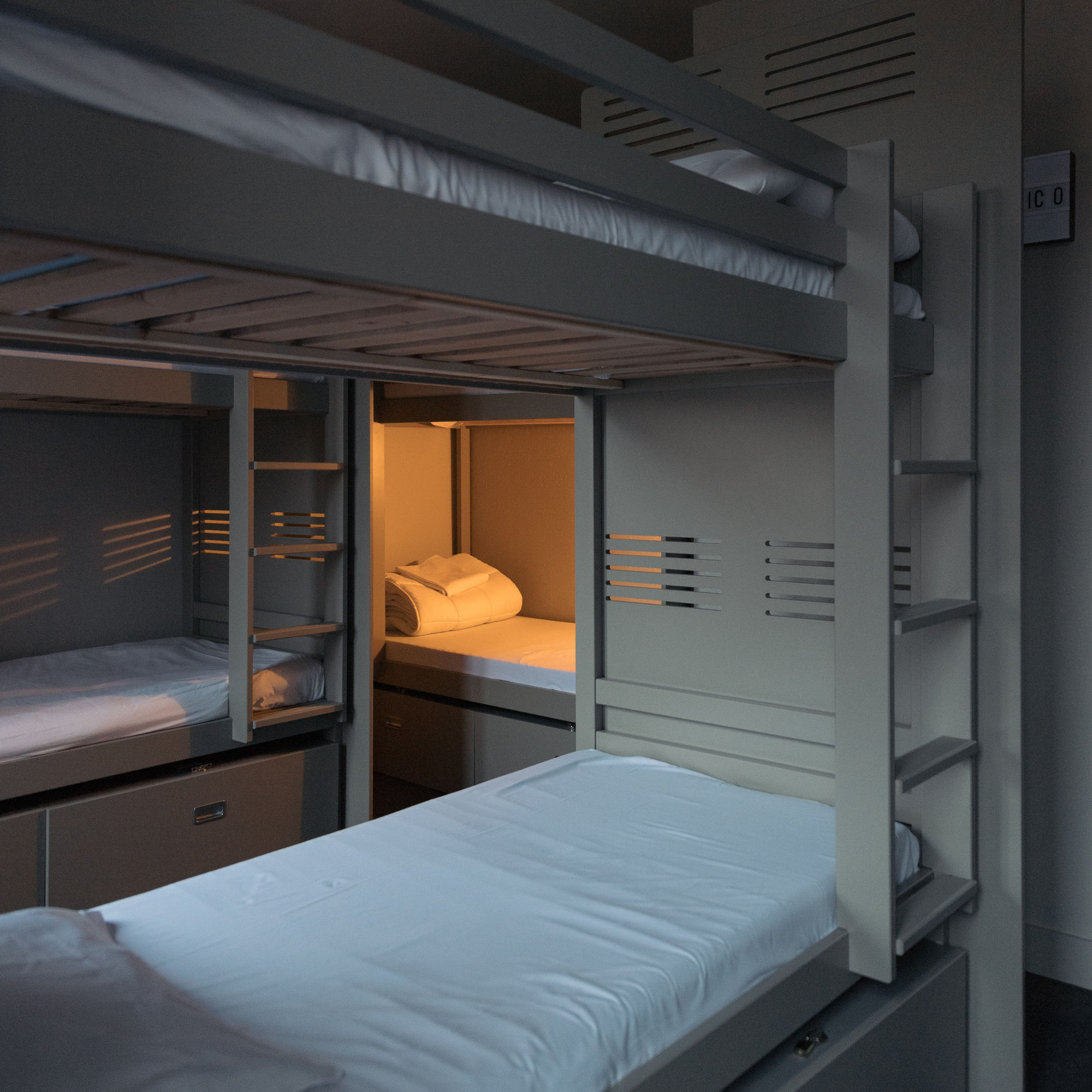 Фото HO36 hostel LYON