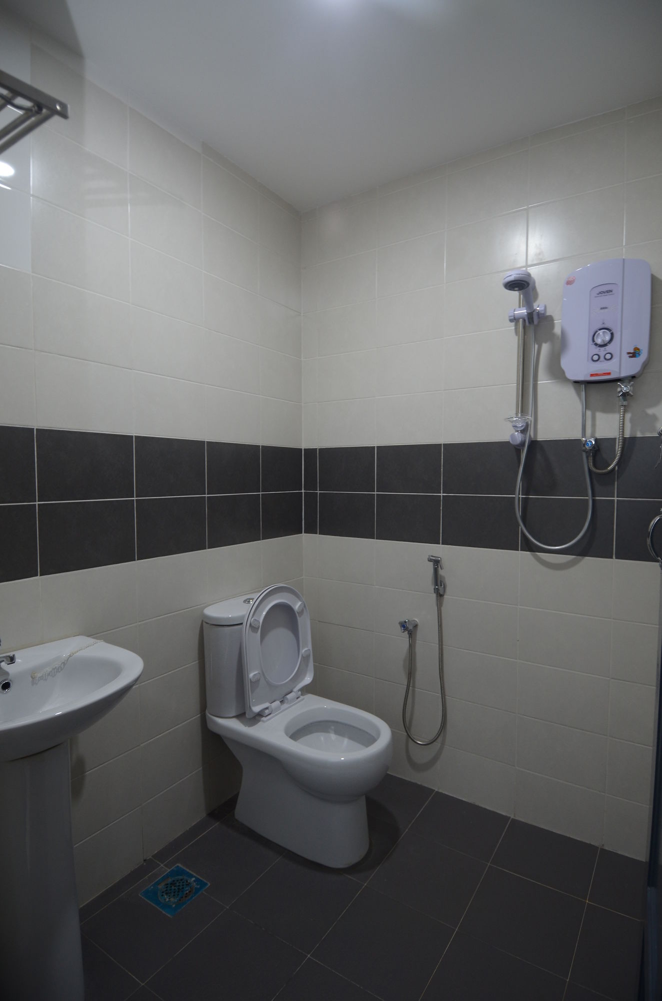 Фото Kuok Pin Hotel