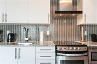 Фото Life Suites - Front and Spadina