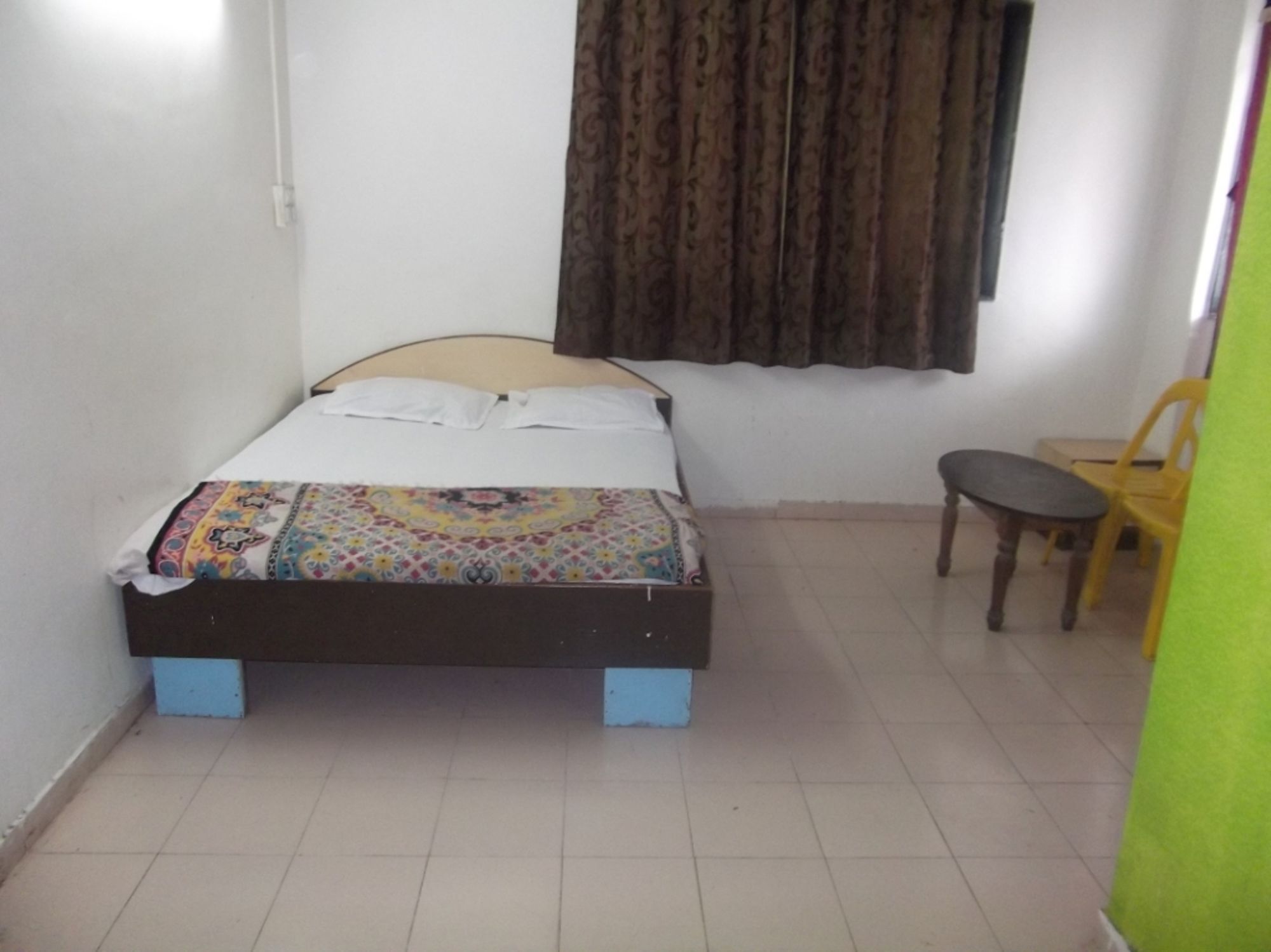 Фото Samruddhi and Shree Inn Lodge