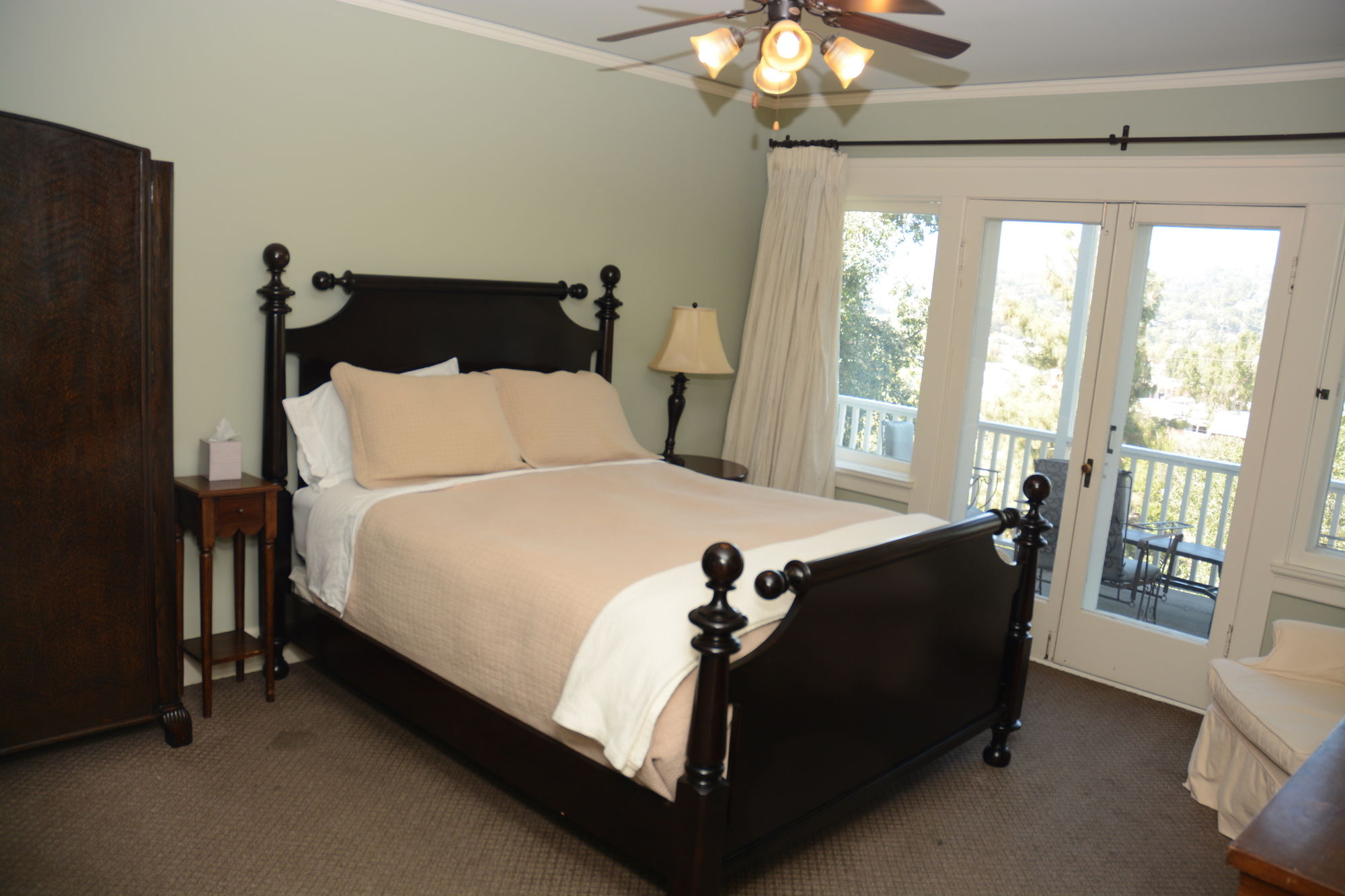 Фото Arroyo Vista Inn