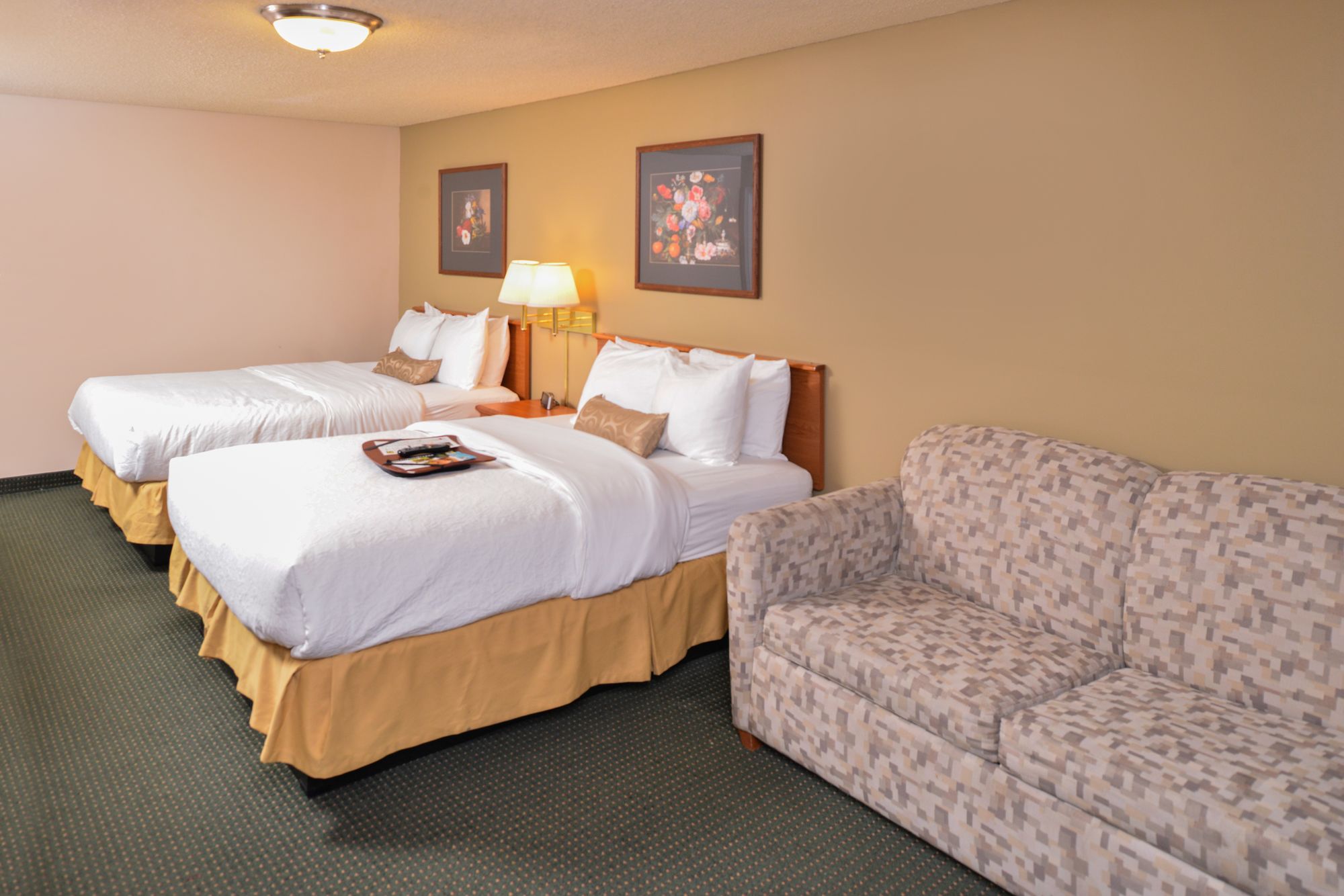 Фото Courtesy Inn Eugene Downtown