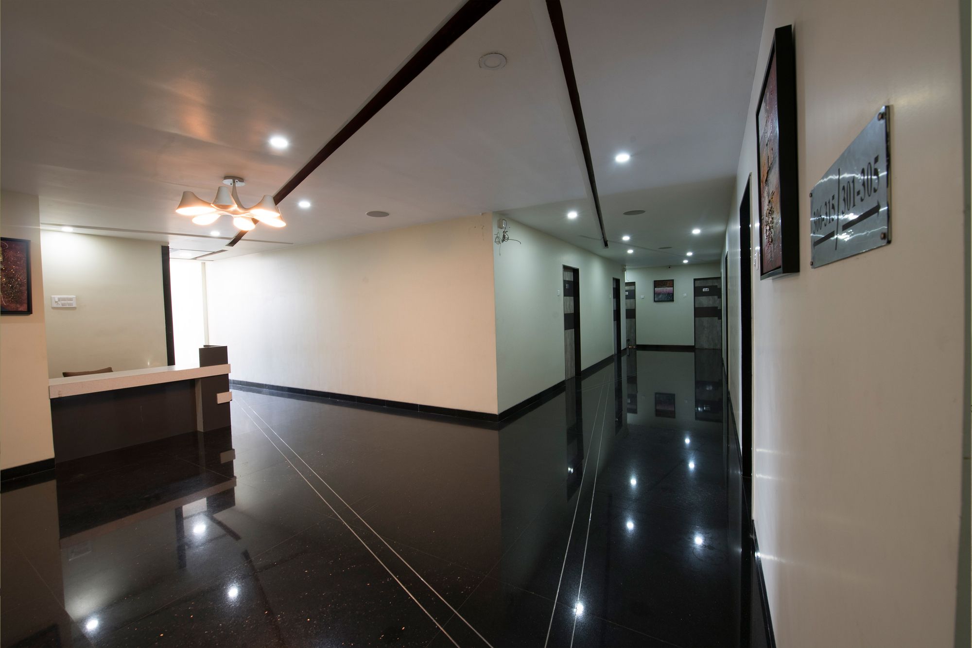 Фото Oyo 4155 Hotel The Sudesh