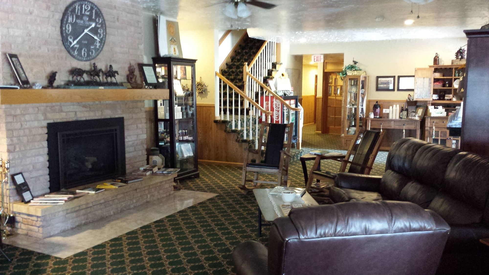 Фото Three Forks Lewis & Clark Motel