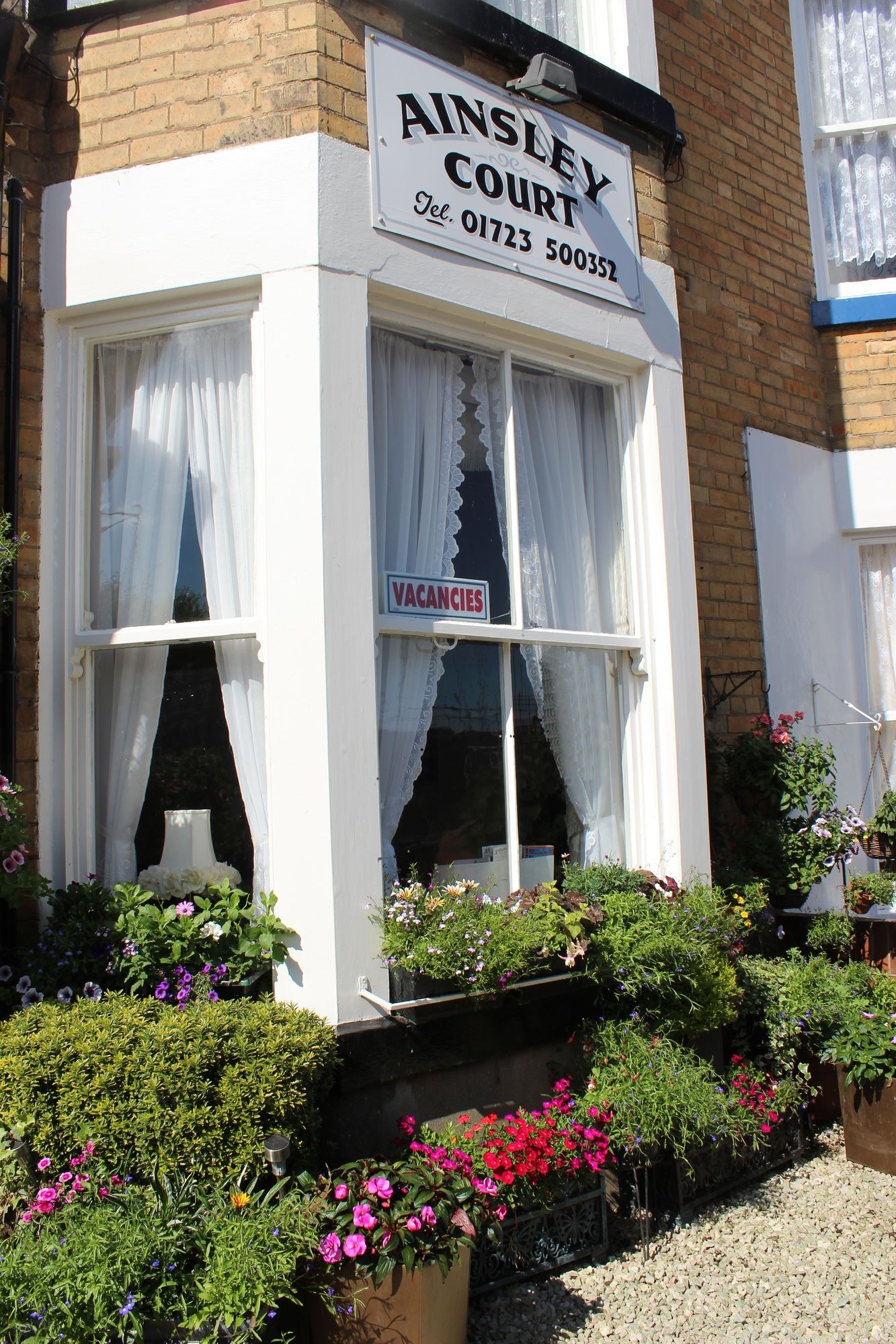 Фото Ainsley Court Guest House