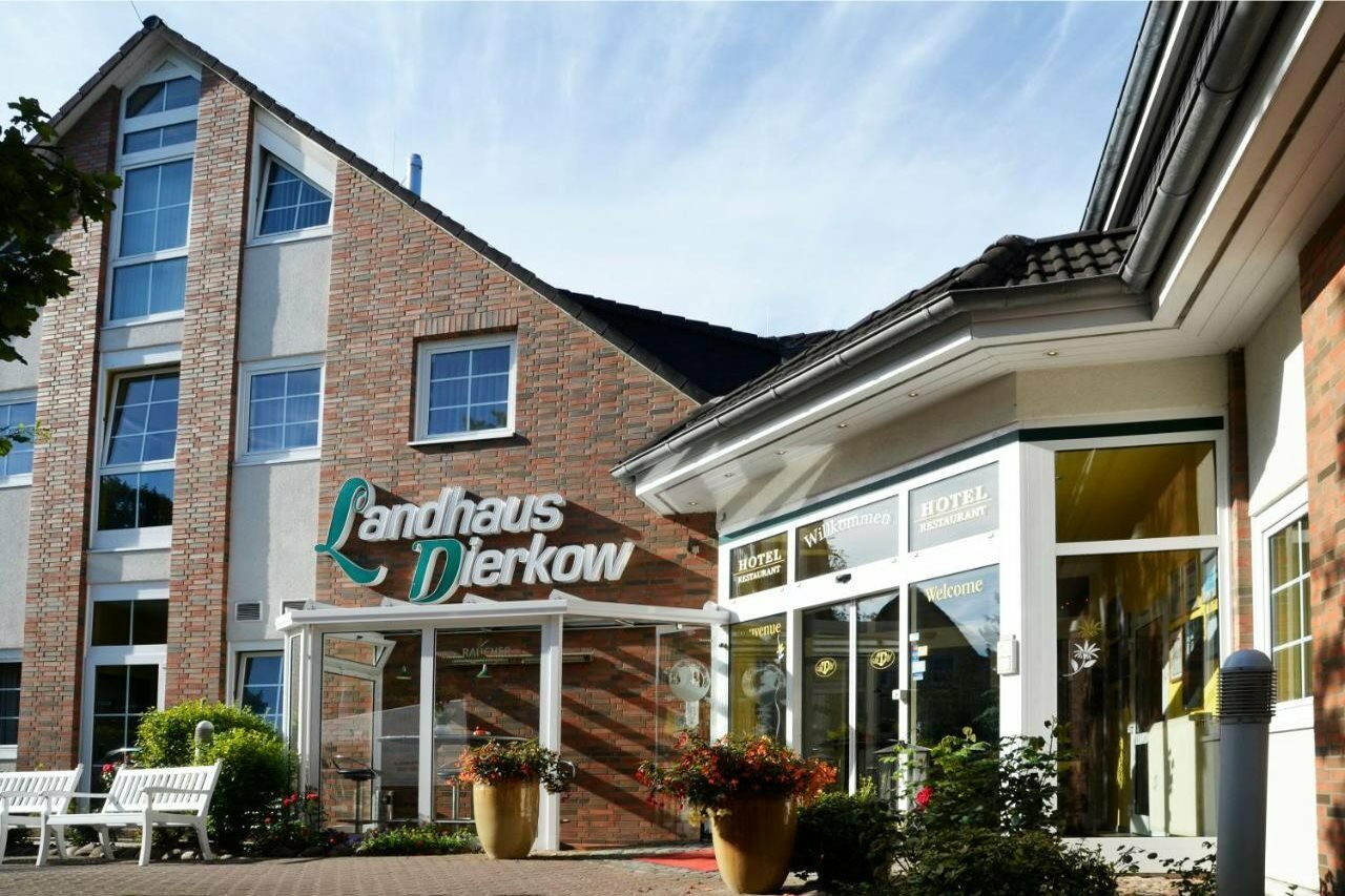 Фото Hotel Landhaus Dierkow