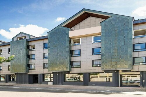 Внешний вид отеля Ibis Styles Laval Centre Gare в Лавале, фото 1