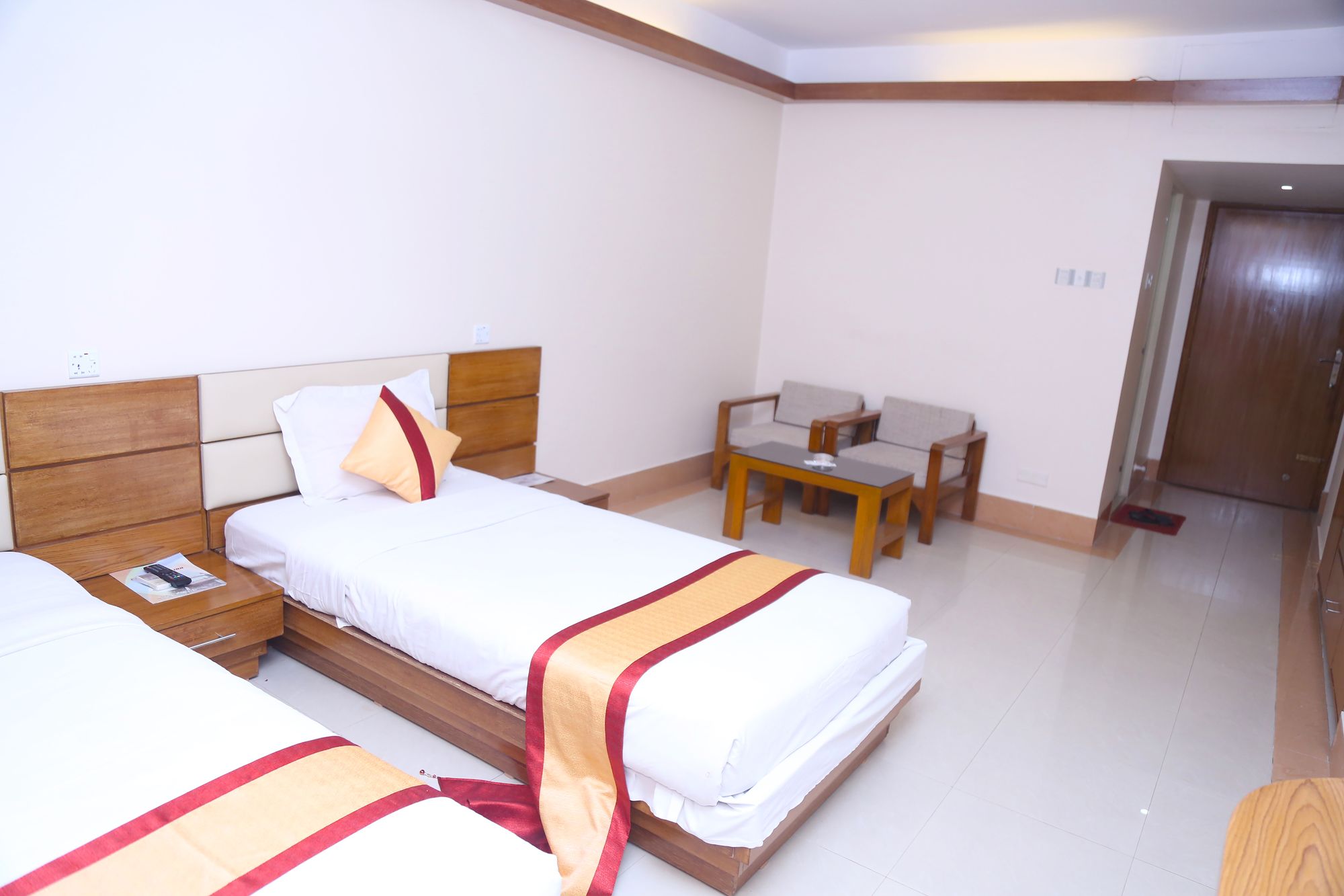 Фото Hotel Garden Inn