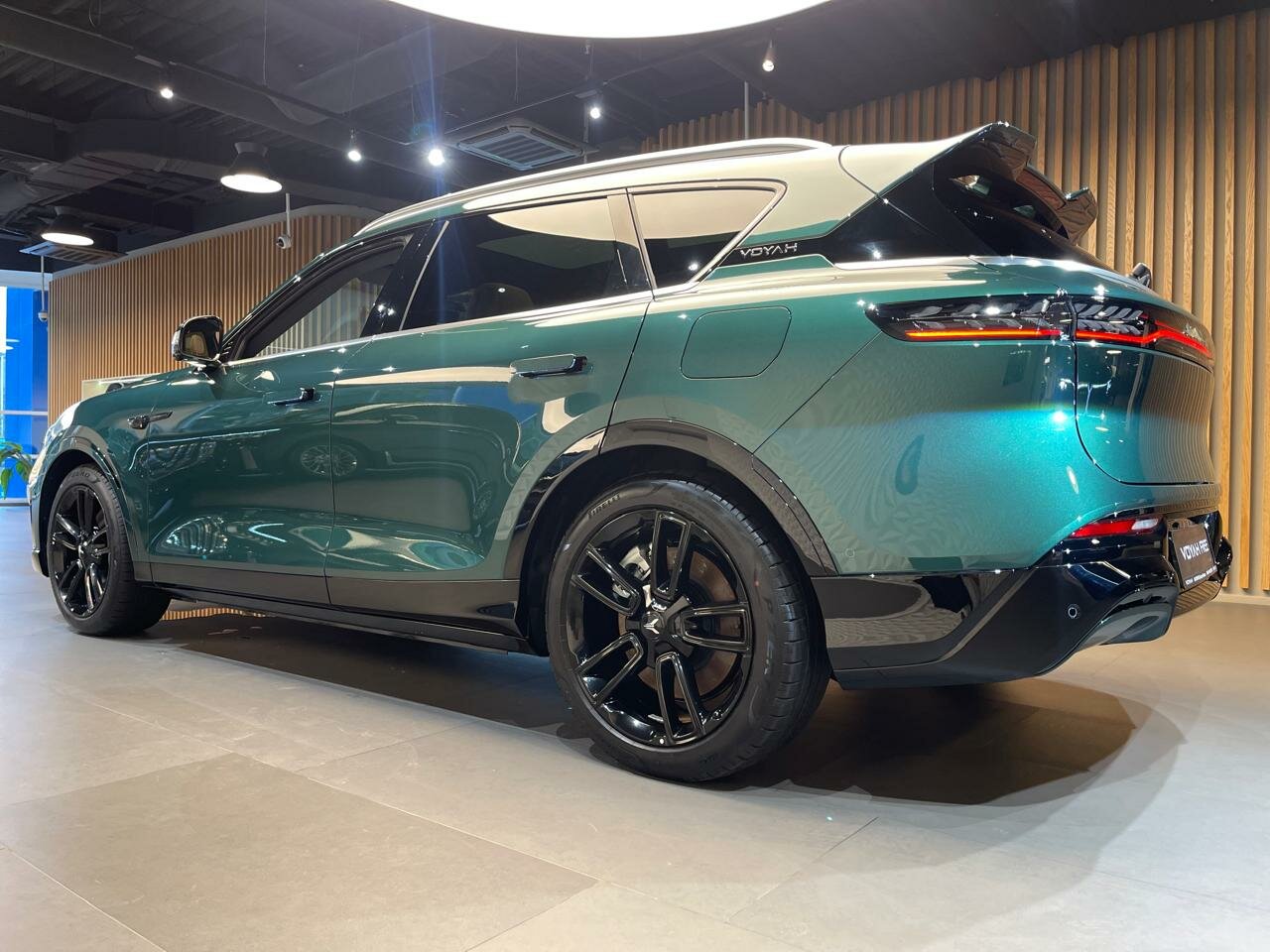 photo Voyah, официальный дилер